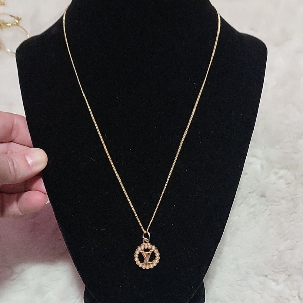 ElegantPendant Necklace Zipper Pull